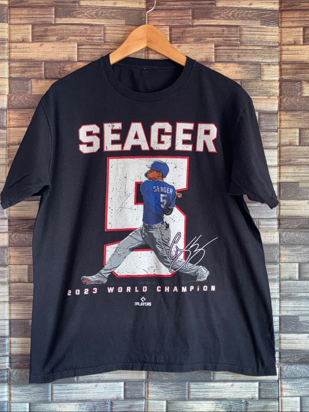 EUC Large Black Seager 5 Graphic Tee - Official Players 2023 World Champion